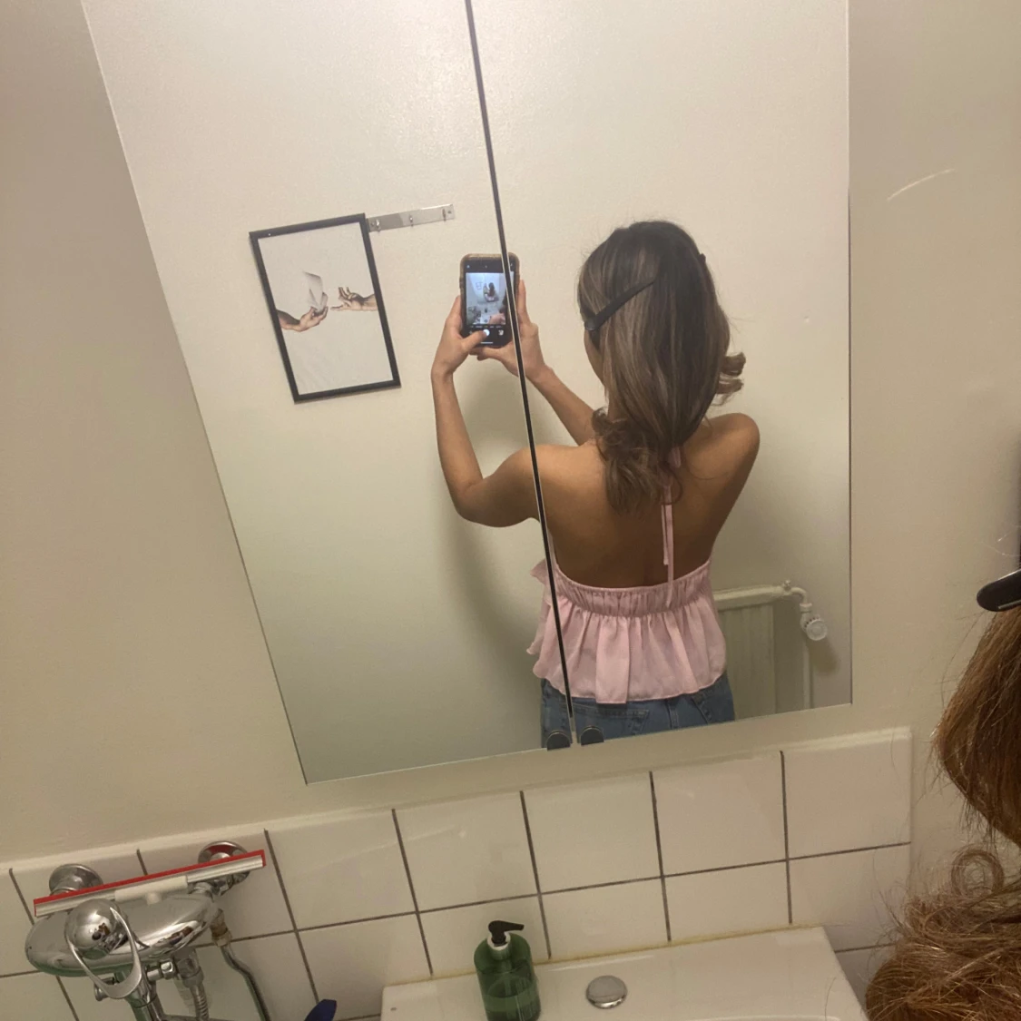 Rosa ärmlös topp med volang - 3