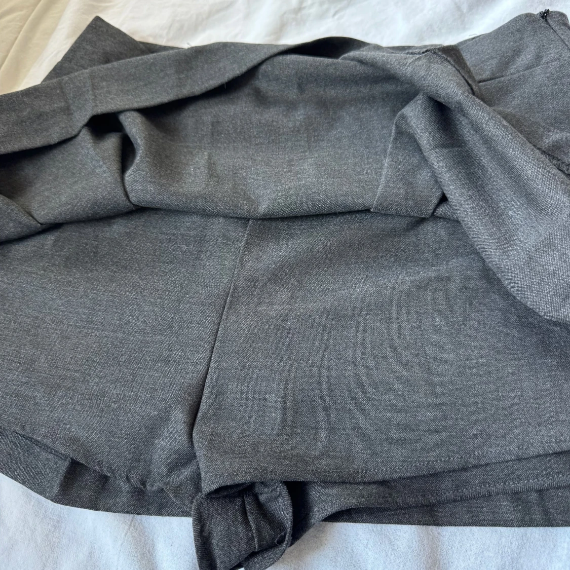 Grå kortkjol från Miu Miu - 2