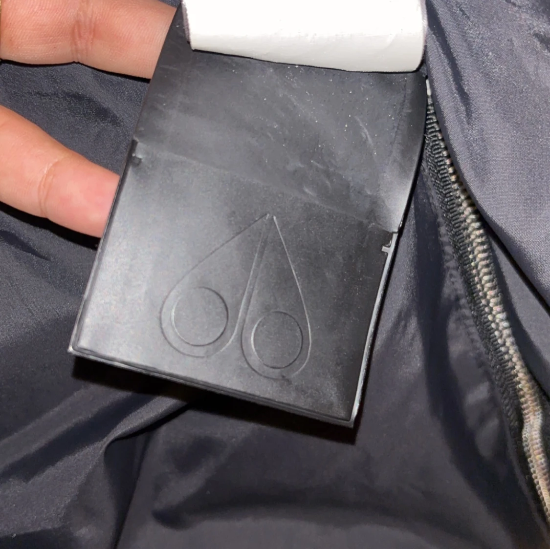 Svart dunjacka från Moose Knuckles - 3