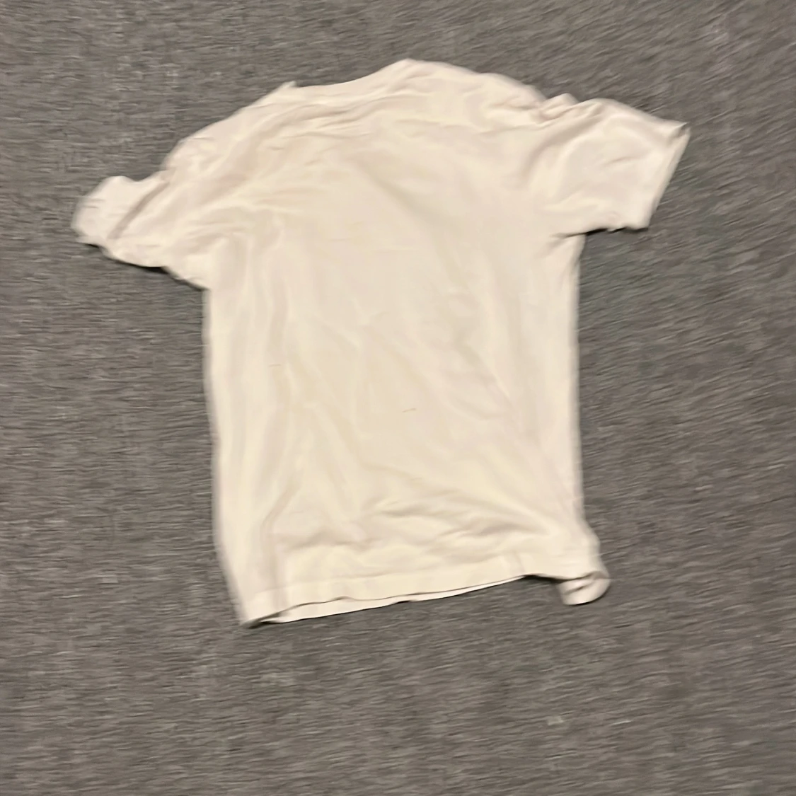 Vit t-shirt från Vans 10-12  - 1