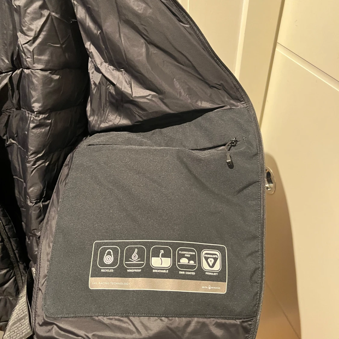 Svart jacka från Sail Racing - 2