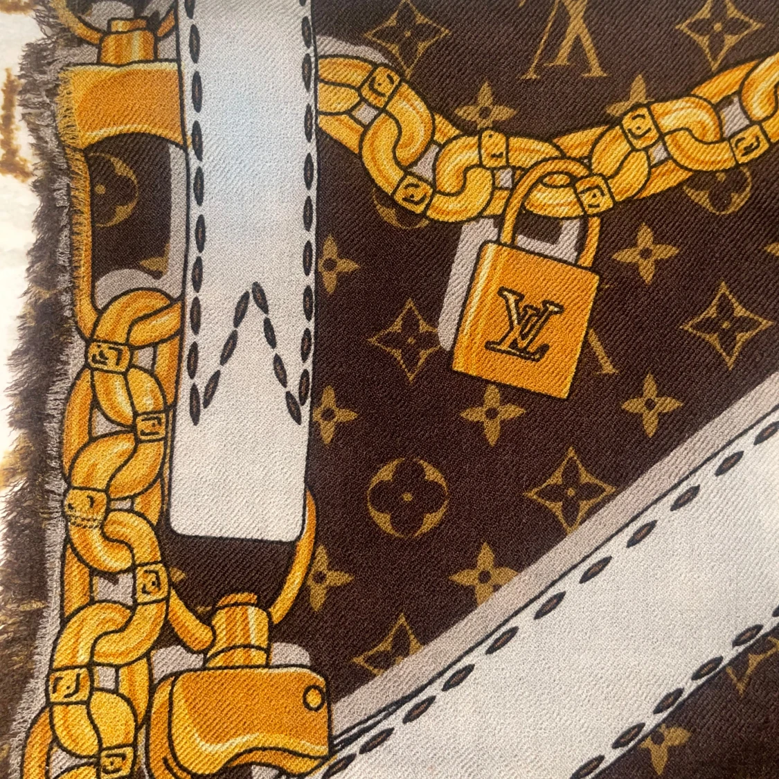 Louis Vuitton brun monogram halsduk