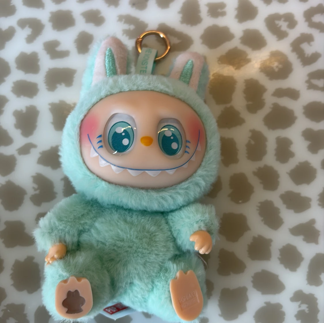 Lafufu have a seat. Blå 🩵