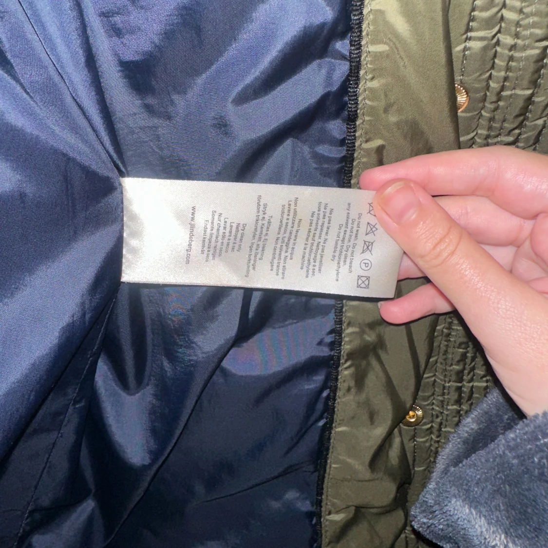 Olivgrön dunjacka från J.Lindeberg - 2