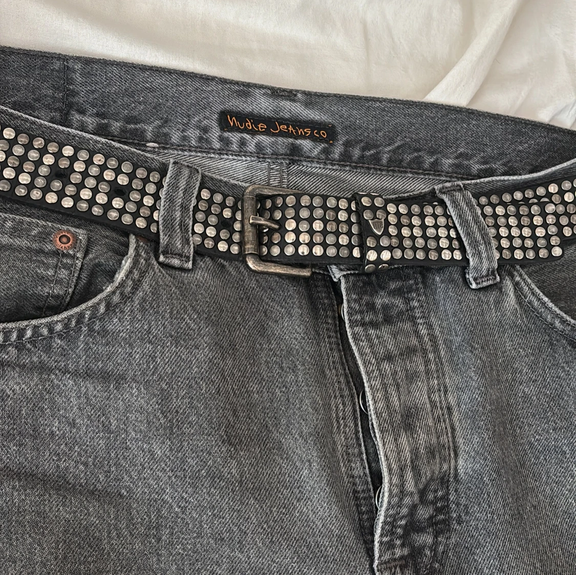 Svart HTC nitarbälte i skinn - 3