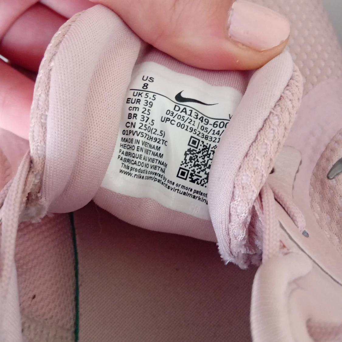 Nike rosa sneakers strl 39 - 2