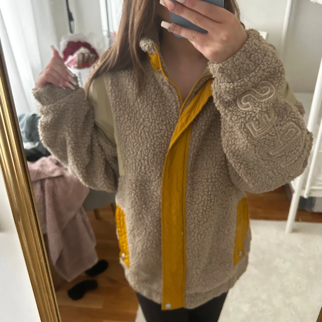 Beige teddyjacka  - 1