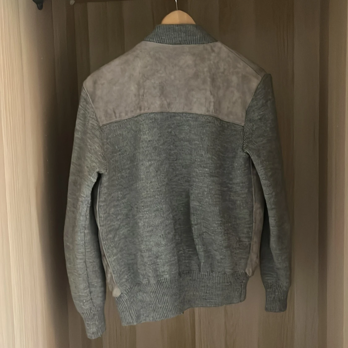 Tom Ford liknade bomberjacka - 1