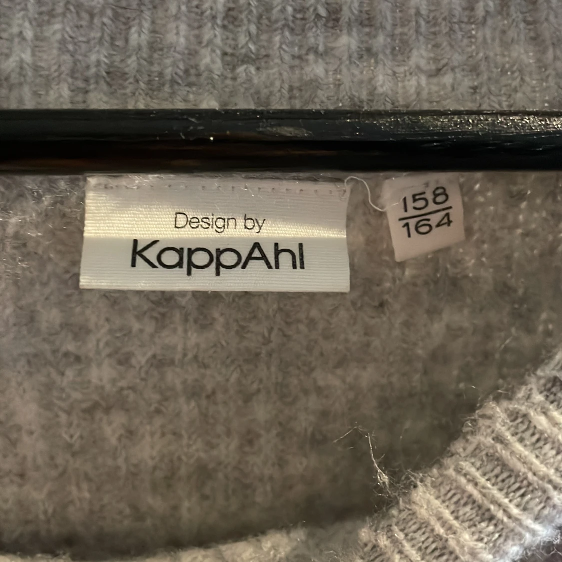 Grå stickad tröja från KappAhl - 2