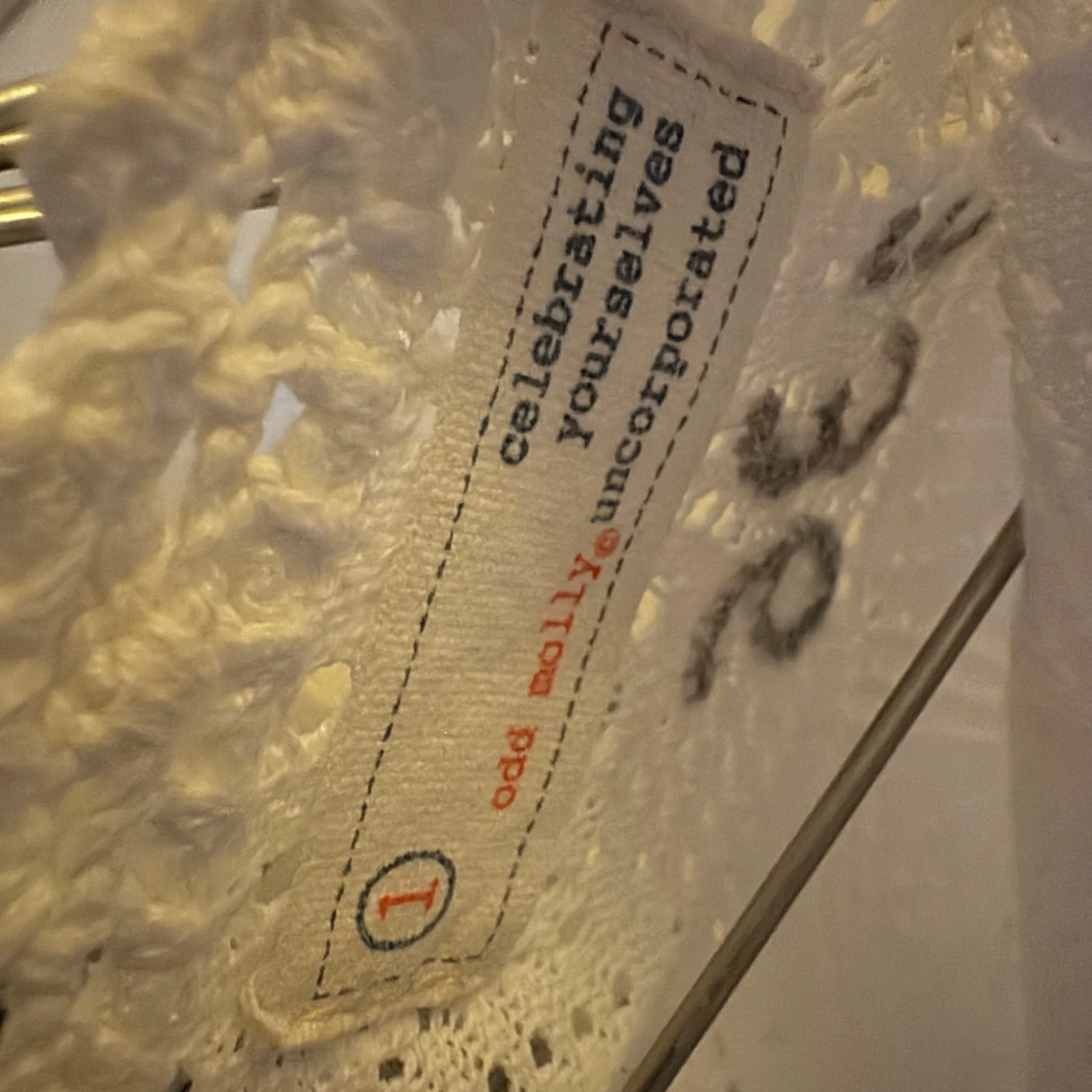 Vit spetskofta/tröja från Odd Molly - 2