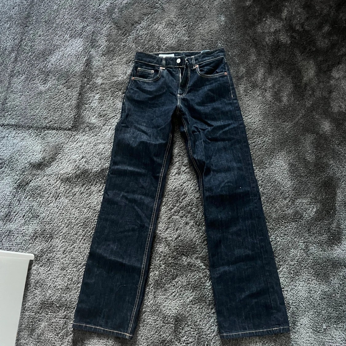 Mörkblå raka jeans från Zara