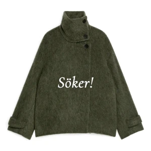 Söker Arket Jacka - Söker denna gröna jackan från Arket, storlek spelar inte så stor roll. Hör gärna av dig om du har en du är intresserad av att sälja så kan vi diskutera pris 😊🤍