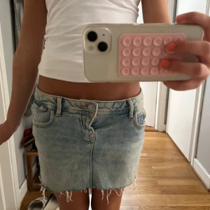 Ltb jeanskjol - Säljer denna sjukt snygga jeans kjol från ltb. Super bra skick. Pris kan diskuteras