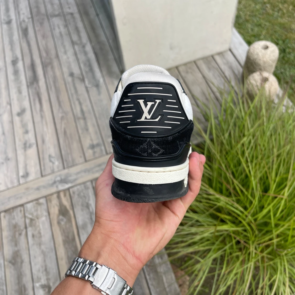 Louis Vuitton svartvita sneakers - 3