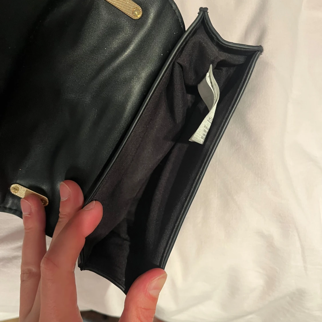 Svart väska - 3