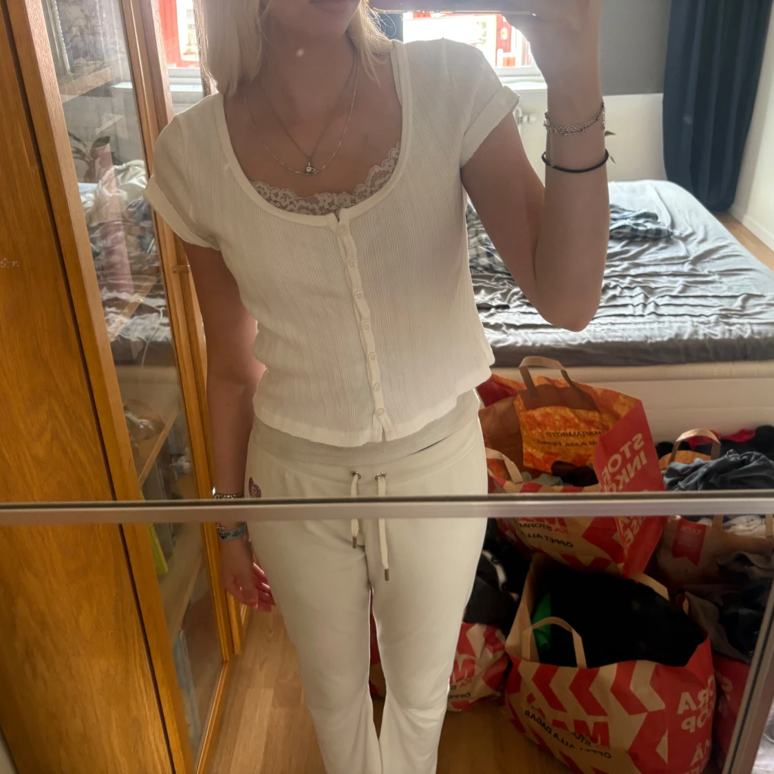 Vit croppad ribbad topp med knappar - 1