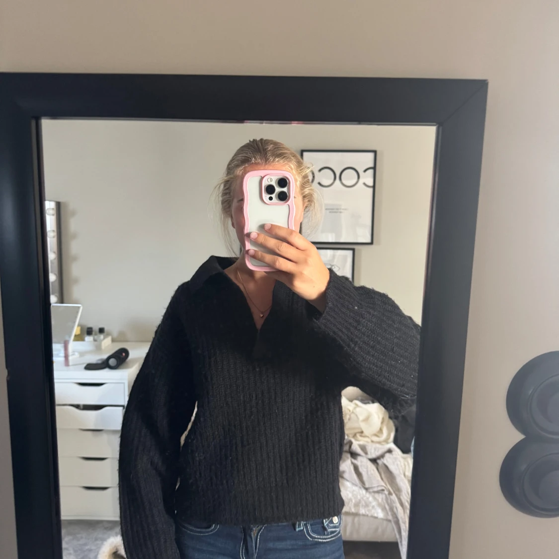 Svart stickad polotröja Gina Tricot