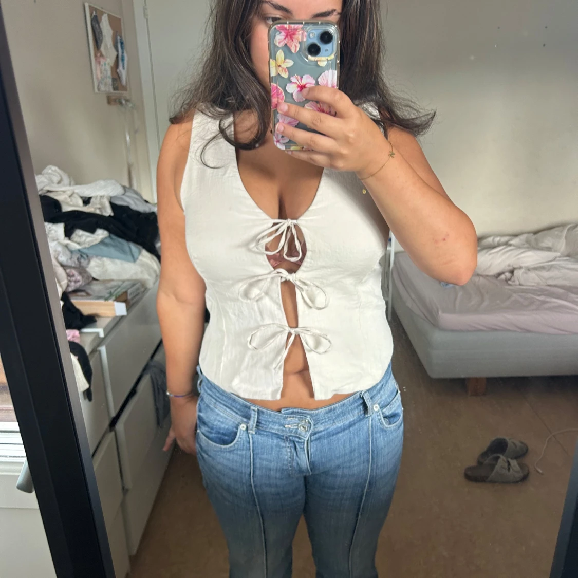 Beige linnetopp med snörning - 1