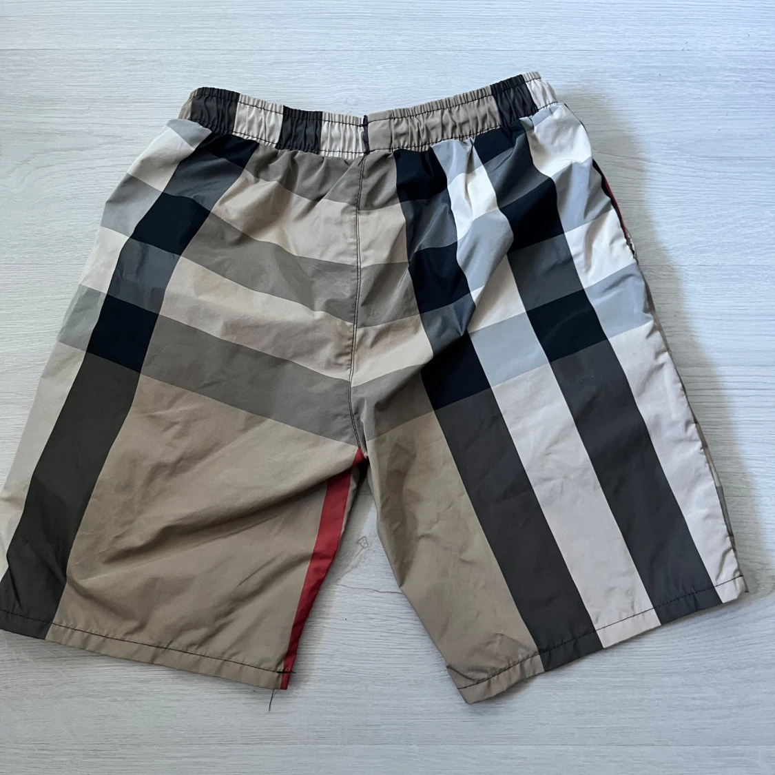  Burberry shorts - 1