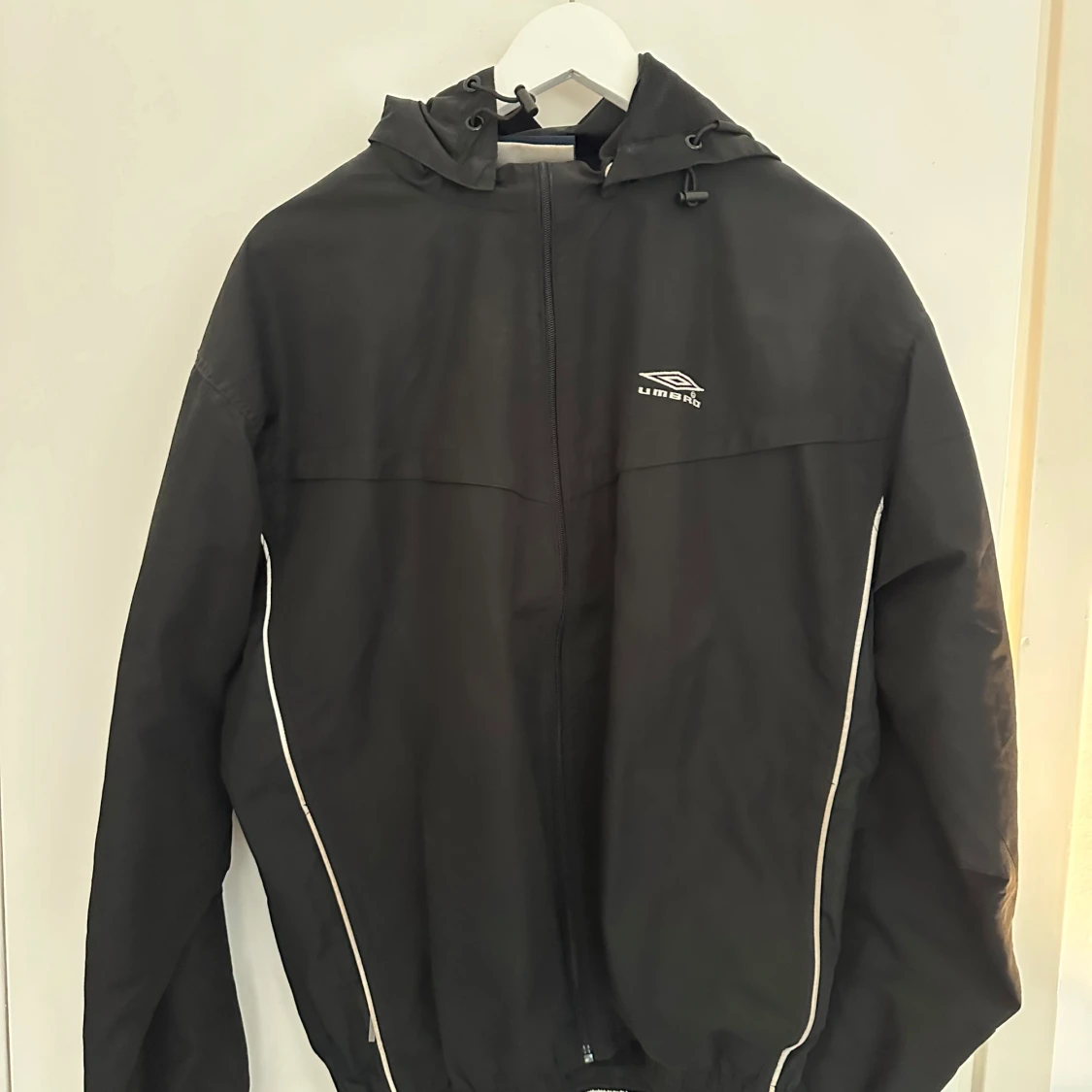 Svart vindjacka från Umbro - 1