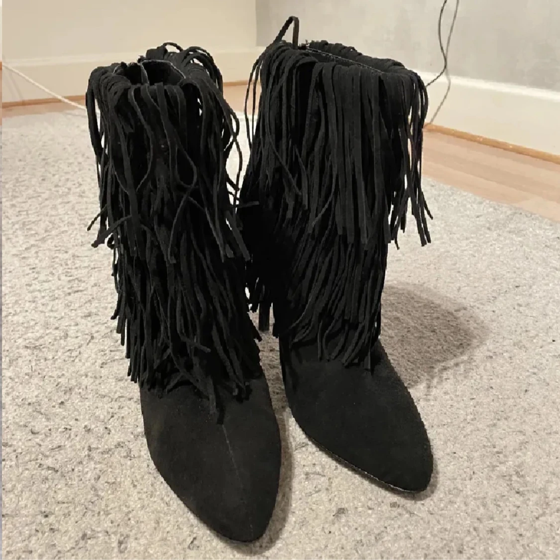 Svarta boots med fransar - 2