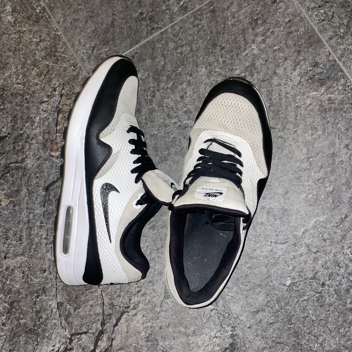 Nike skor storlek 42.5  kan diskutera pris  - 4