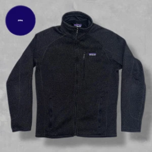 Patagonia Fleece - Säljer nu denna grymt snygga Patagonia Fleecen | Den är i ett superbra skick, utan defekter. Perfekt nu för vintern och våren! |Storlek S. | Nypris: 1700. | Skriv vid funderingar! 