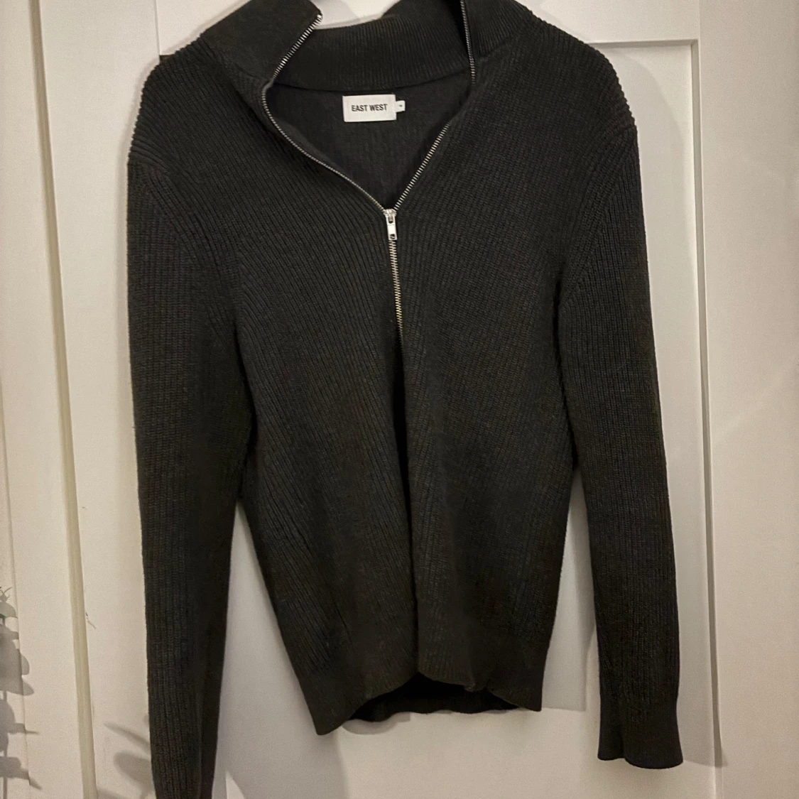 Grå full zip tröja från East West - 1