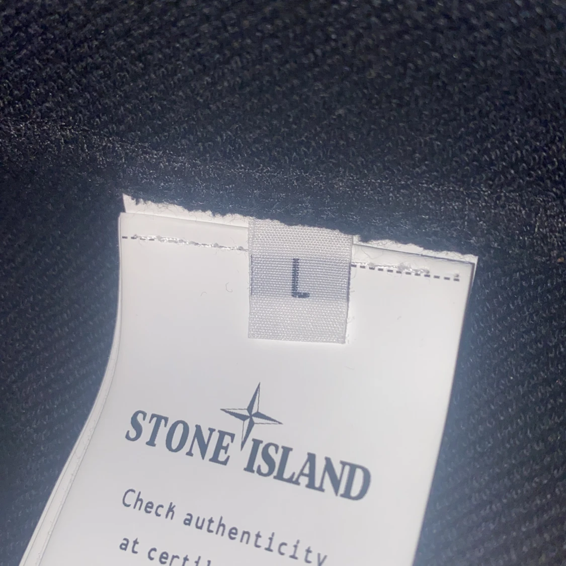 Svart hoodie från Stone Island - 3