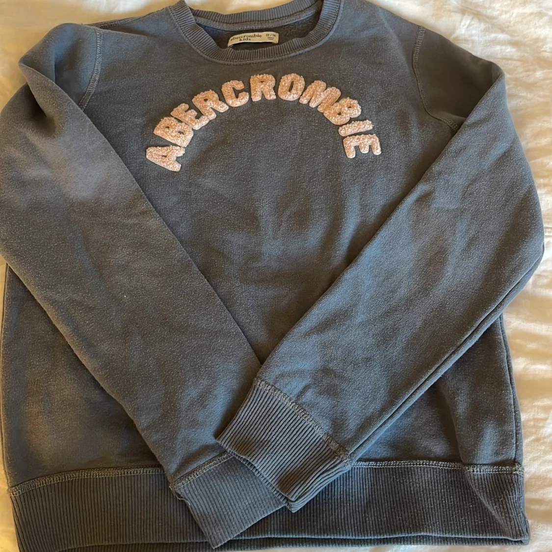 Blå sweatshirt från Abercrombie Kids