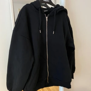 Hoddie  - Fin tröja med dragkedja! Oanvänd 