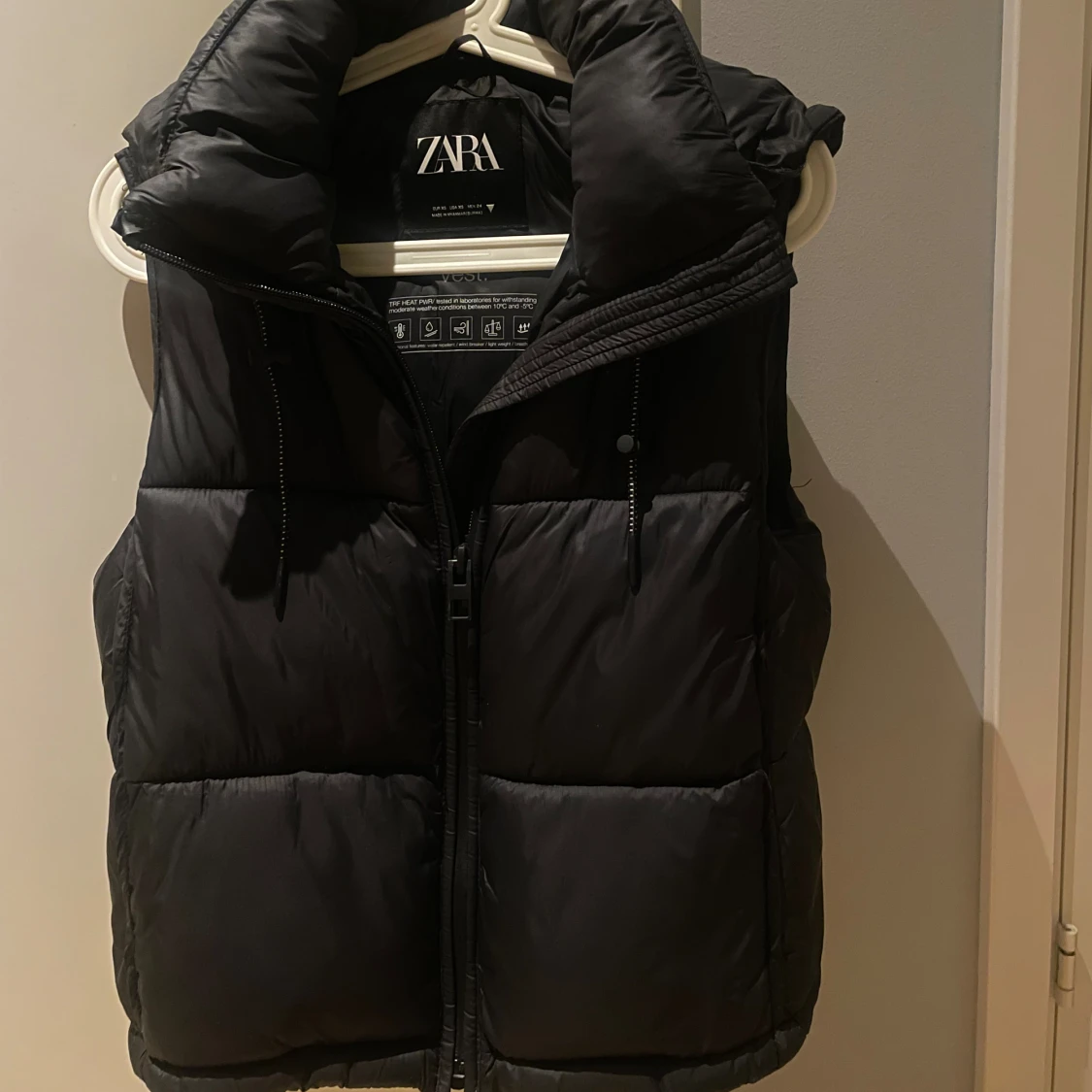 Zara puffer väst - 90