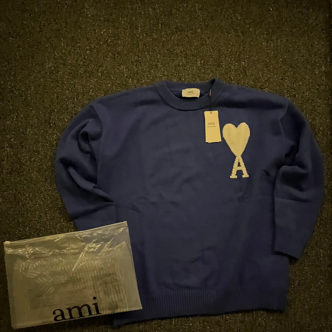 Ami Paris sweatshirt