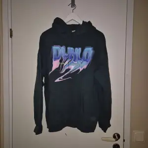 Grön hoodie från H&M i storlek 170. Hel o ren.