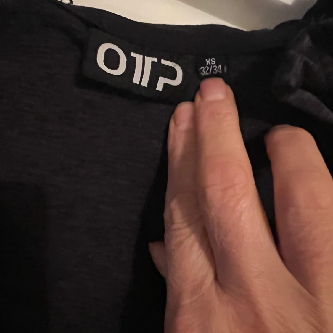 Svart träningsjacka med huva från OTP - 90