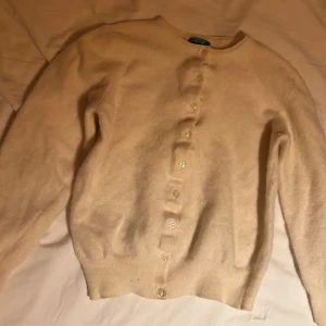 Kofta - Supersöt liten kofta i storlek XXS-XS!❤️Skriv om du har frågor eller vill ha fler bilder❤️