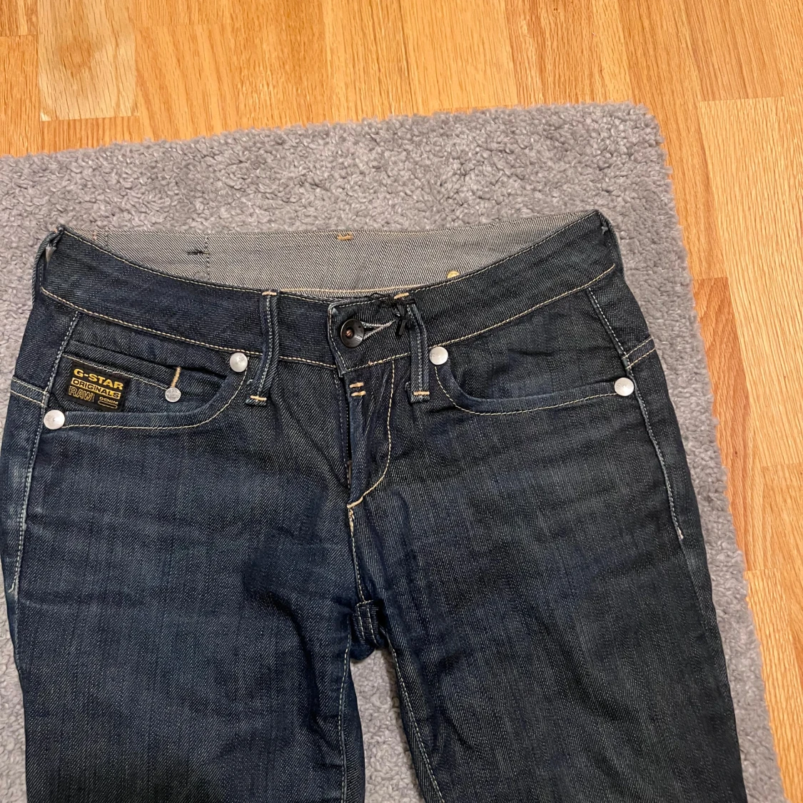 Mörkblå jeans från G-Star - 92