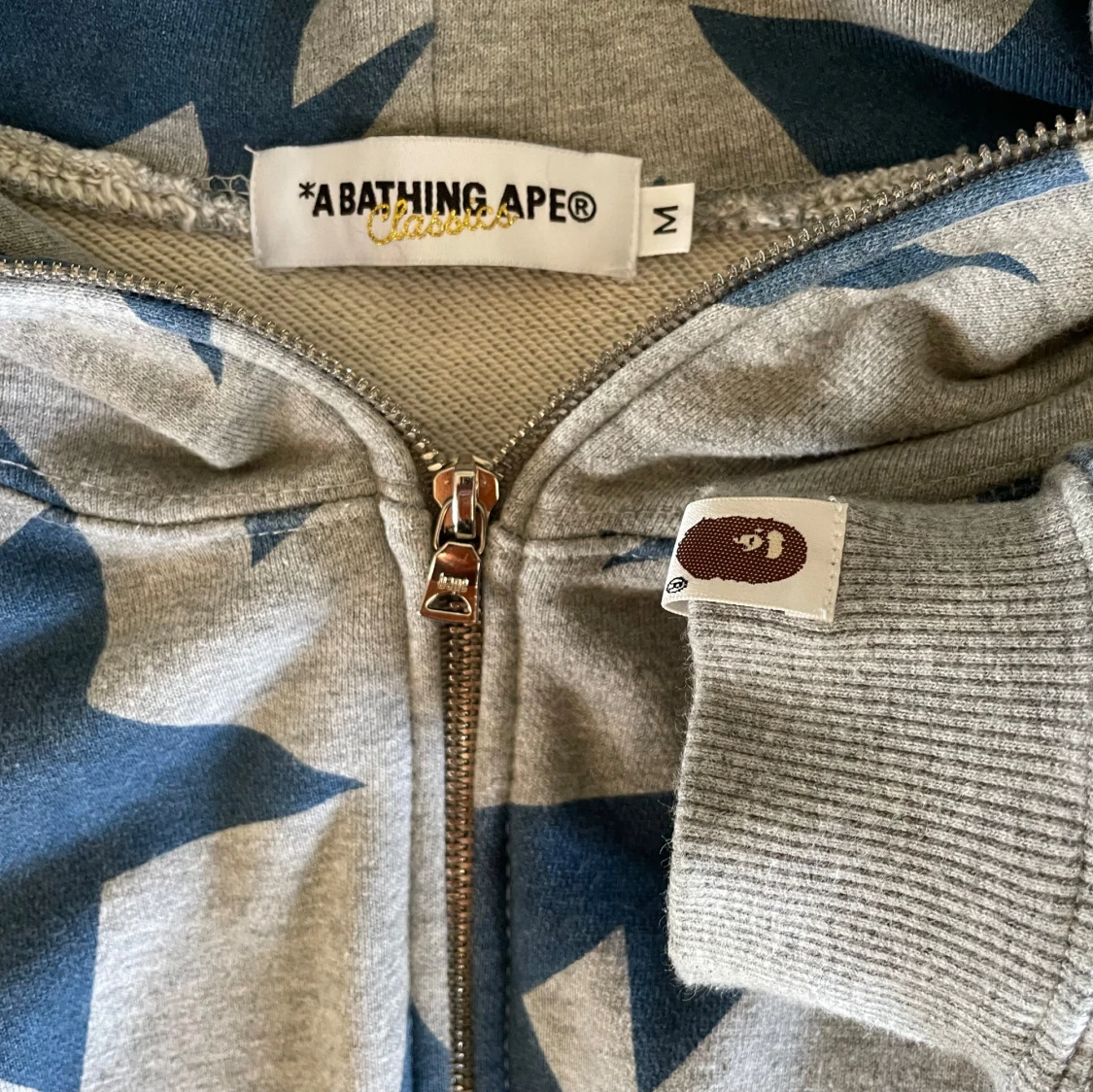 Bape hoodie - 92