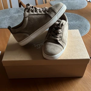 Christian Louboutin - Riktigt snygga Loubs i stl 39 (40). Skicka 8.5/10.