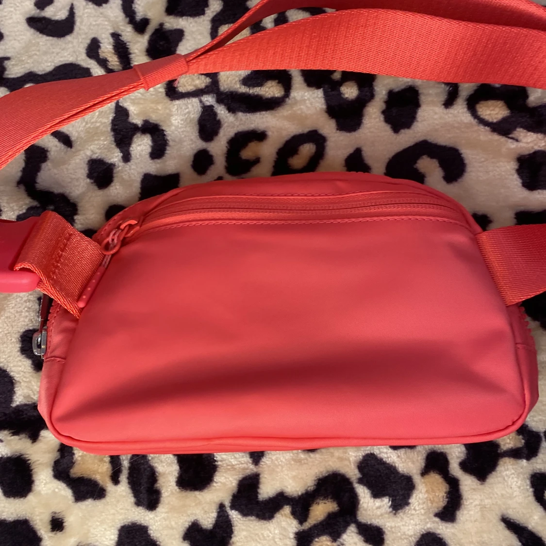 Lululemon magväska - 92