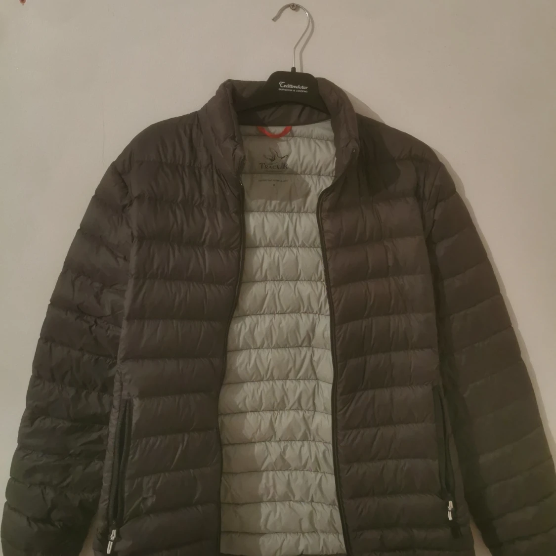 Tracker jacka 