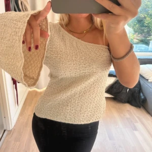 Blus - Jätte fin, två sista är lånade bilder 