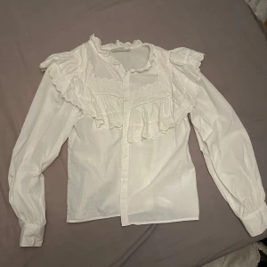 Blus - Jättesöt blus❤️