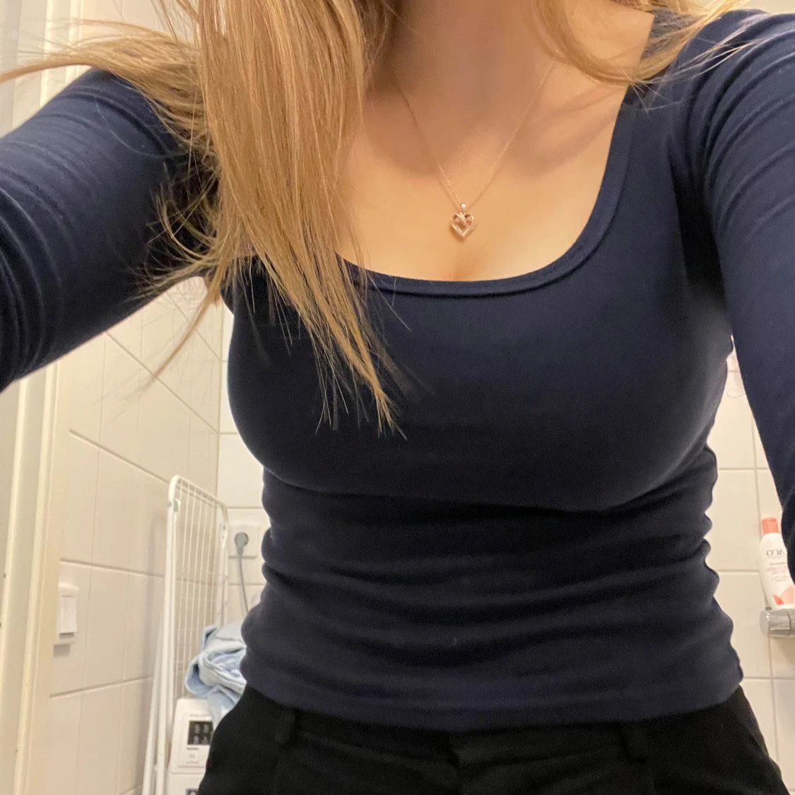 Marinblå långärmad tröja - 91