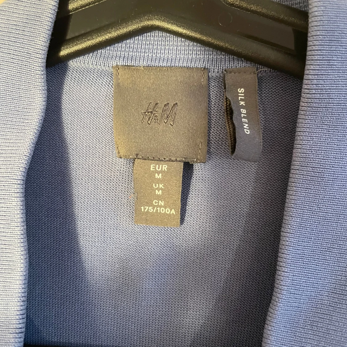 Blå pikétröja från H&M - 90