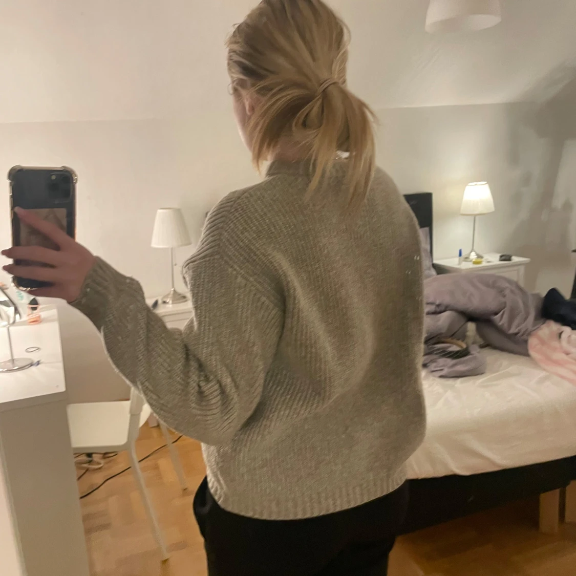 Beige stickad tröja - 2