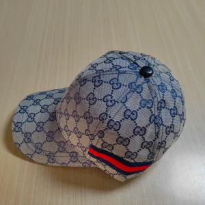 Gucci gg keps - Hej jag säljer min Gucci keps för ett rimligt pris! Pris kan diskuteras! Helt ny