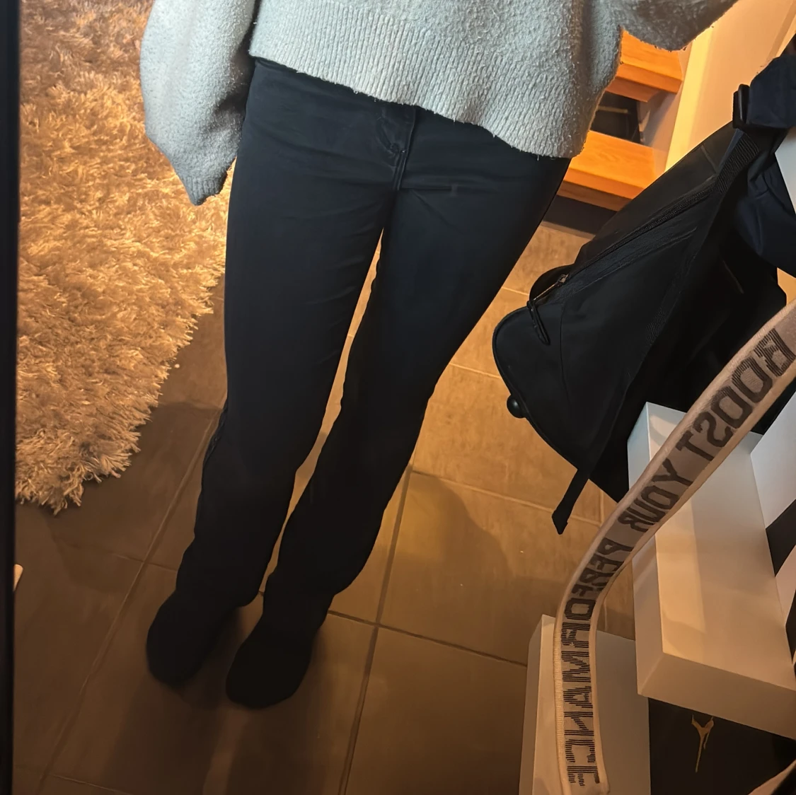 Svarta bootcut jeans - 2