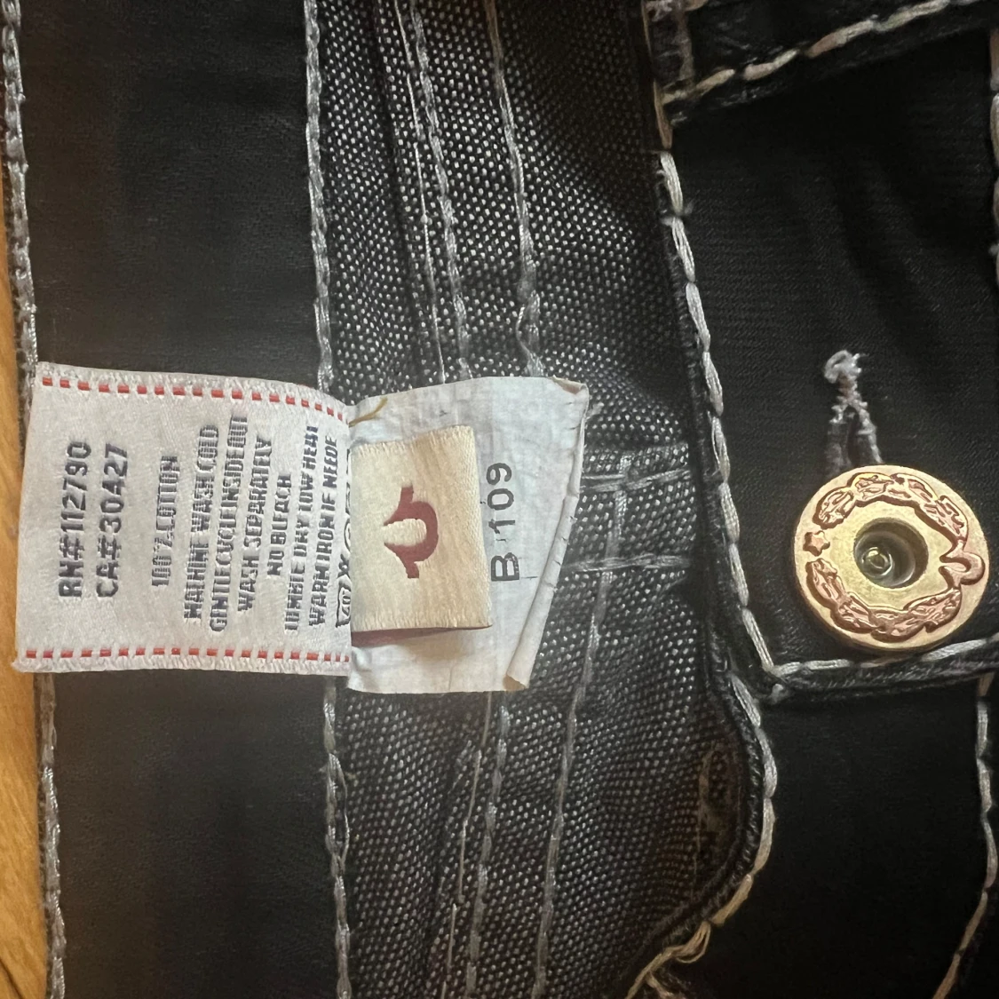 Svarta jeans från True Religion - 3
