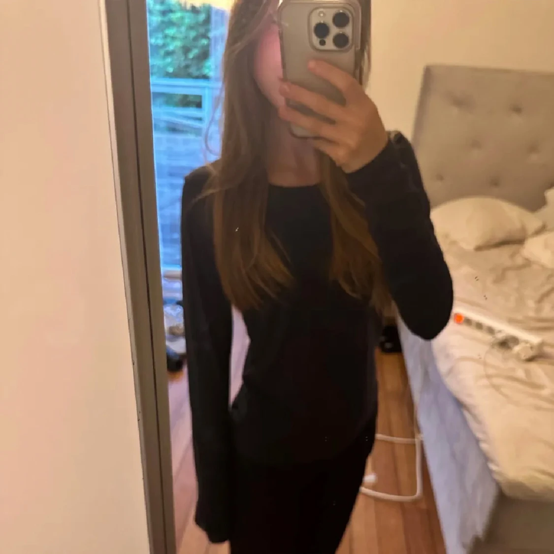 Mörkblå tajt tröja  - 91